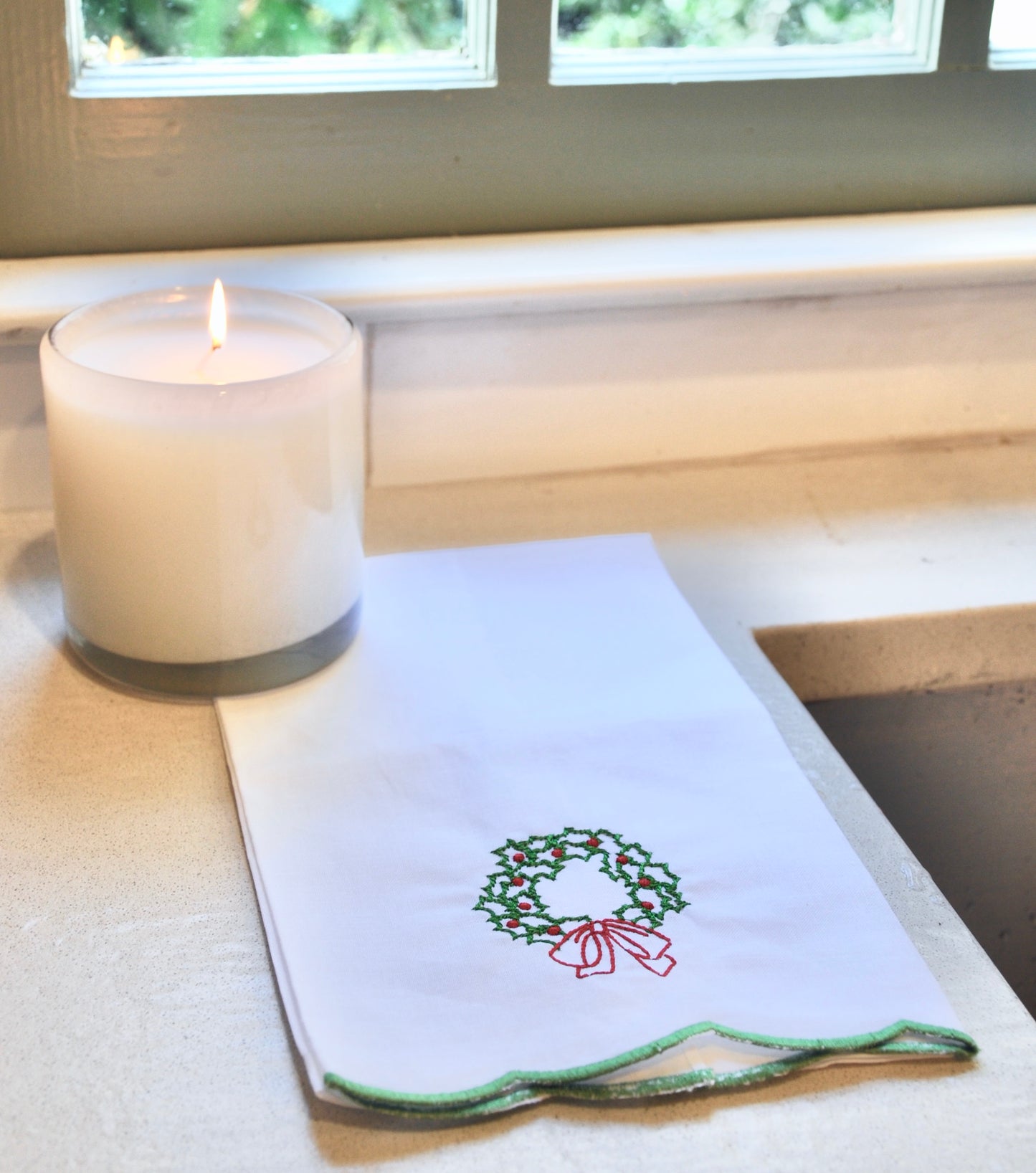 Wreath Hand Towel