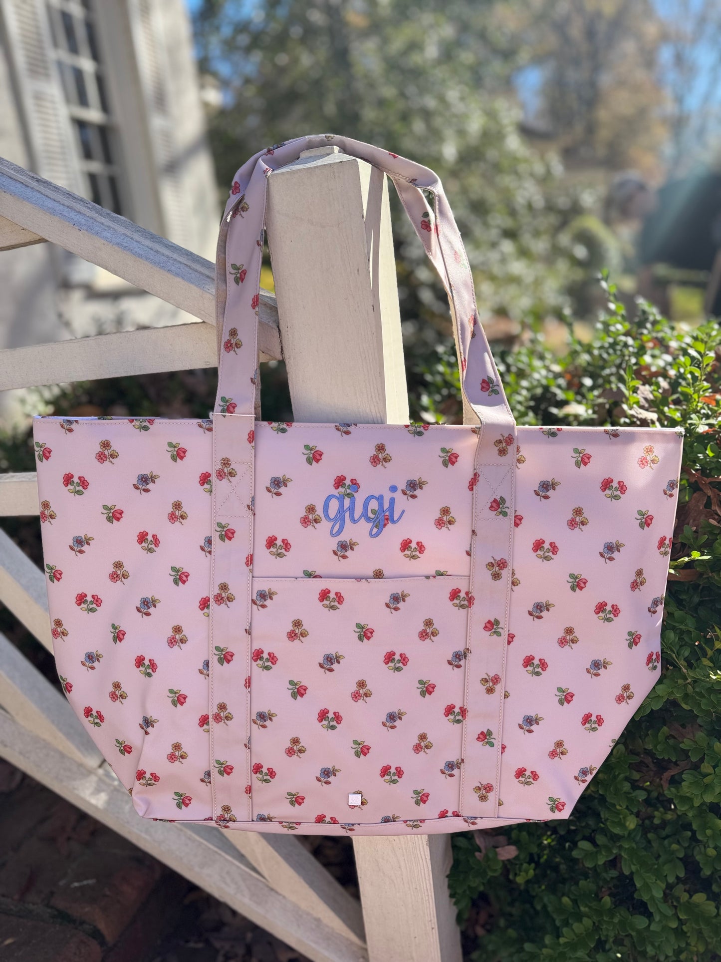 TRVL Jumbo Tote